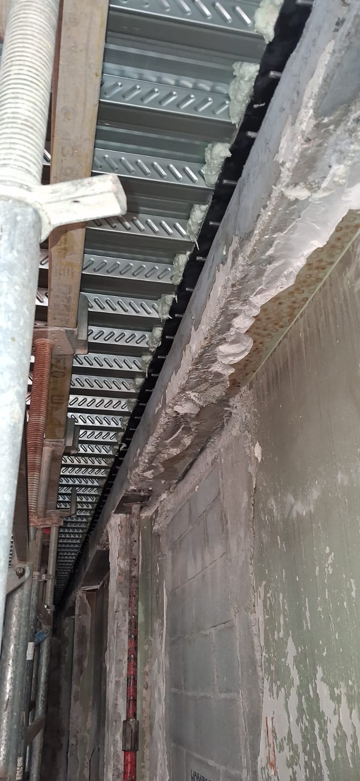 Création d’un plancher intérieur en structure métallique de type bac collaborant et béton armé à l’office de tourisme de Narbonne