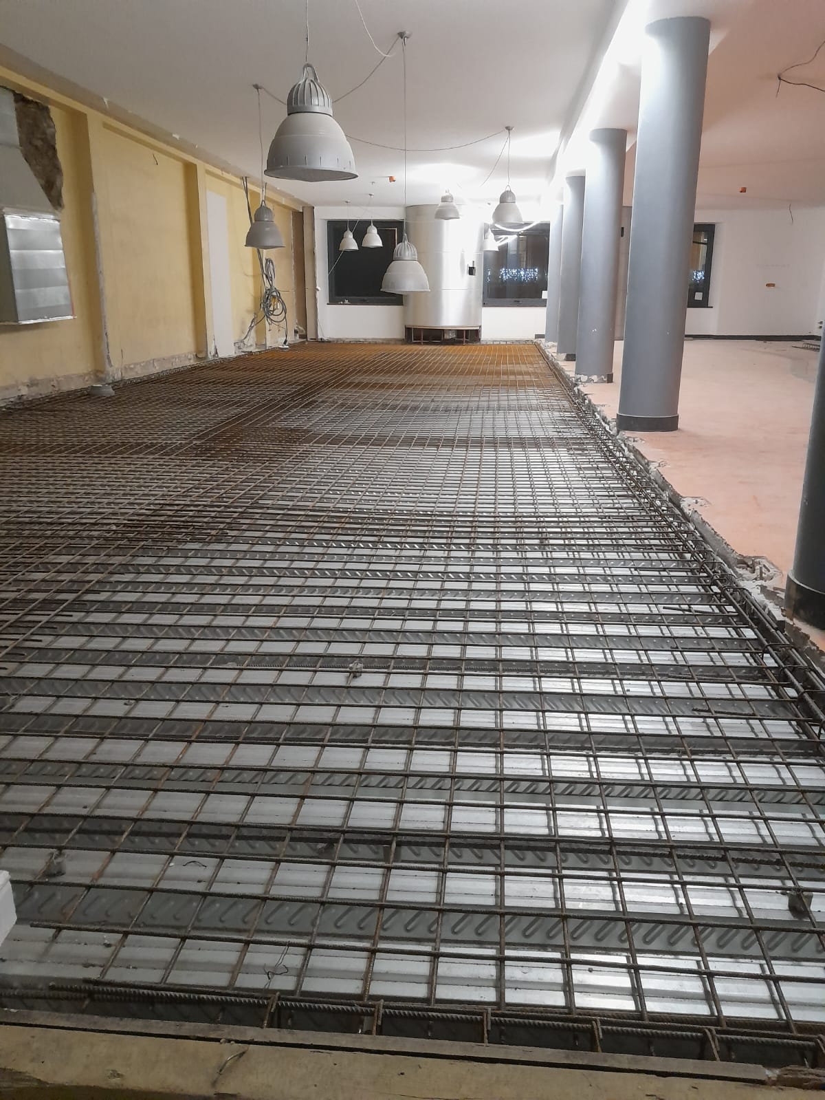 Création d’un plancher intérieur en structure métallique de type bac collaborant et béton armé à l’office de tourisme de Narbonne